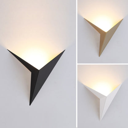 BowLift | Trigon Wall Light