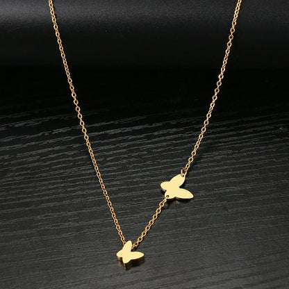Skanto | Dainty Fluttering Butterfly Necklace