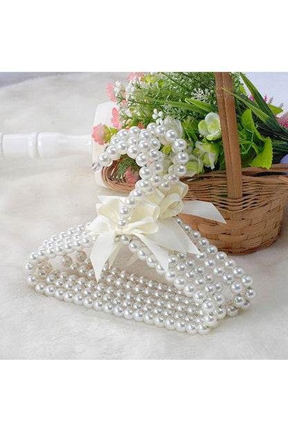 Pearl clothes hanger | Bowlift