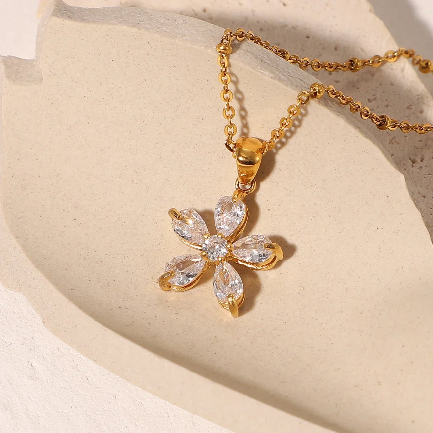 BowLift | 18k Diamond Five Petal Flower Necklace