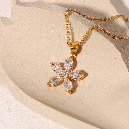 BowLift | 18k Diamond Five Petal Flower Necklace