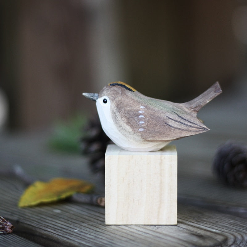 Skanto | NordicFeathers - Elegant Wooden Bird Sculptures