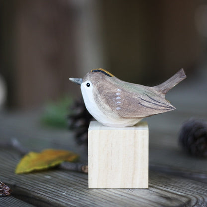 Skanto | NordicFeathers - Elegant Wooden Bird Sculptures