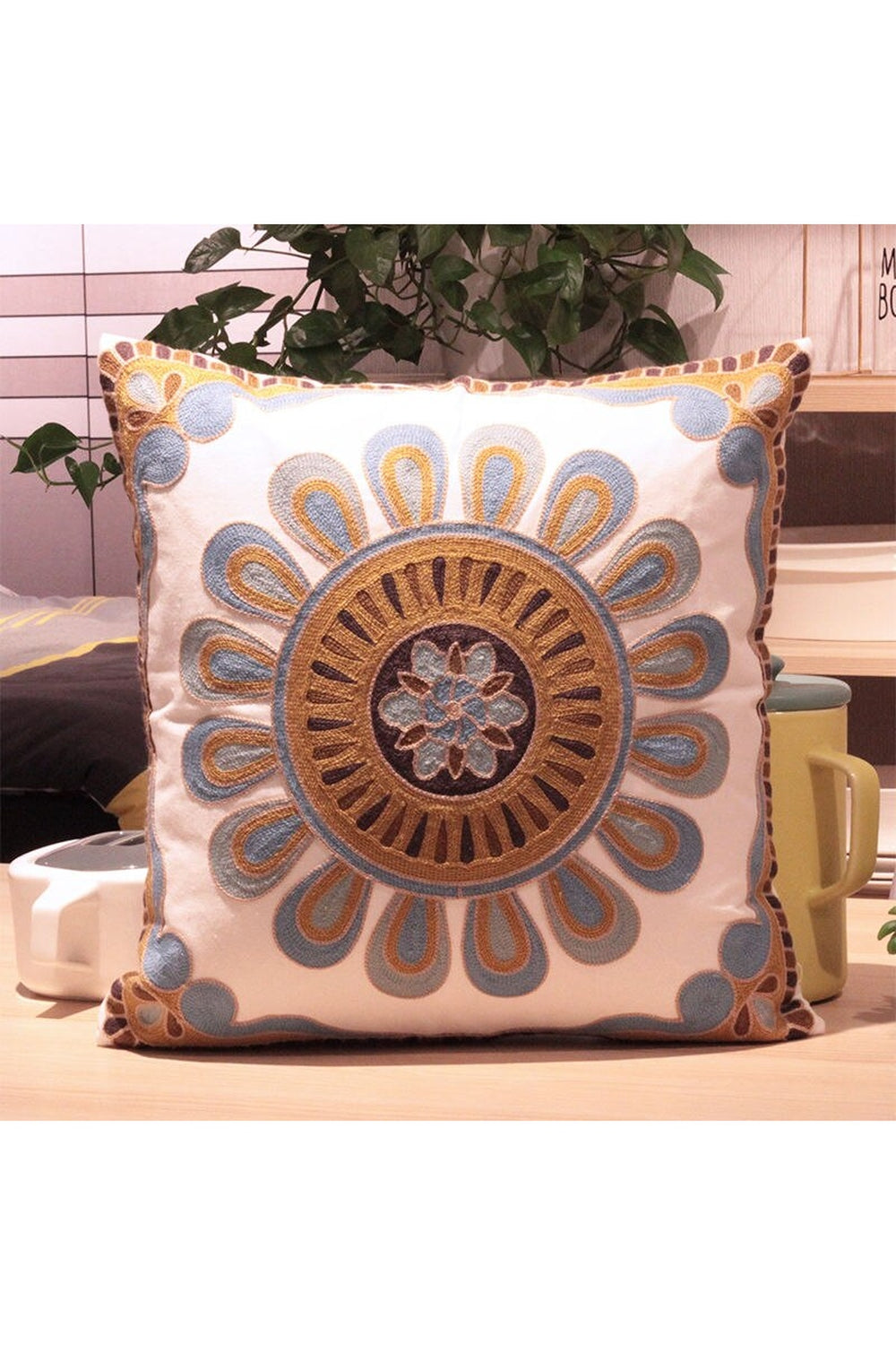 Flower Accent Pillow | Bowlift