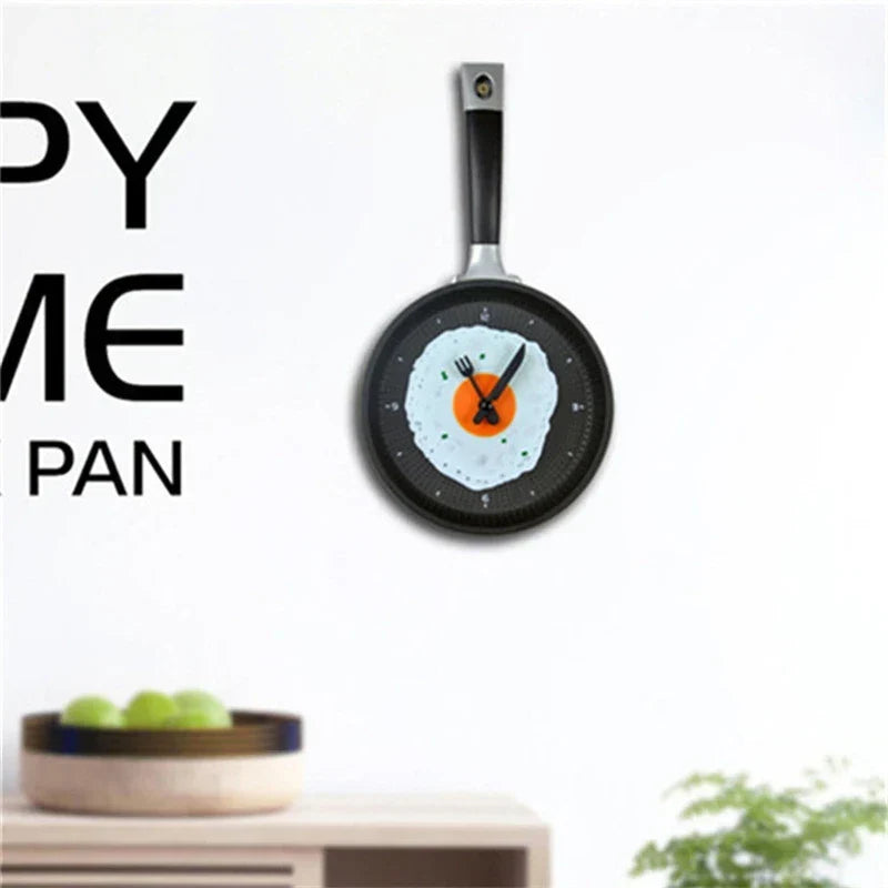 BowLift | Omelette Pot-Shaped Wall Clock