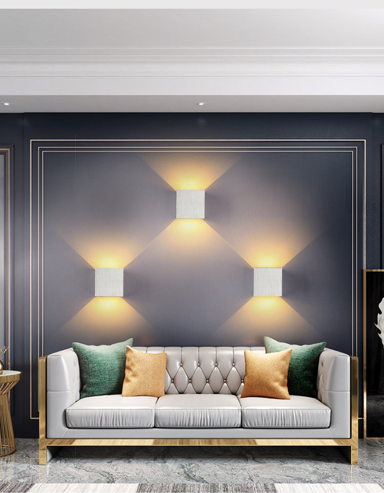 Skanto | ElegantBeam – Minimalist Wall Lamp for Sophisticated Lighting