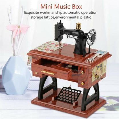 Brehn | Mini Craft Retro Sewing Machine Decor