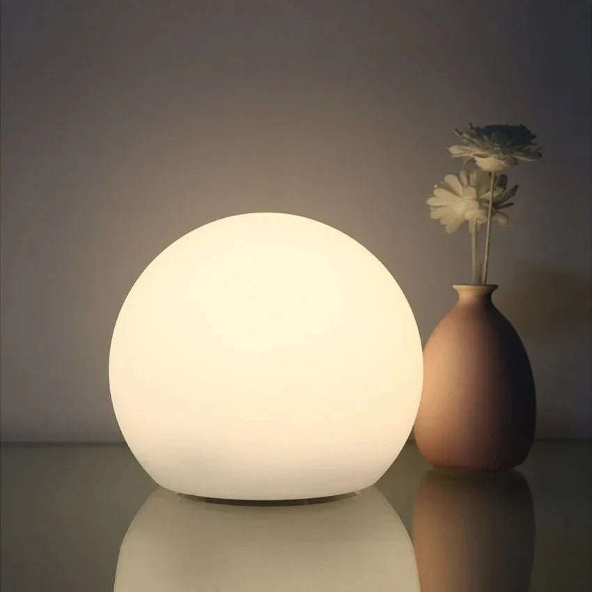 Skanto | AuraBall - Dynamic LED Lamp - Changing Colors - Unique Atmosphere