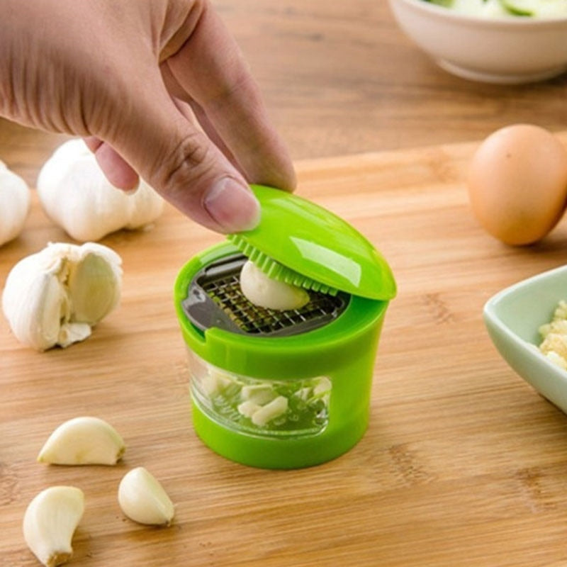 Skanto | Mini Hand Garlic Slicer