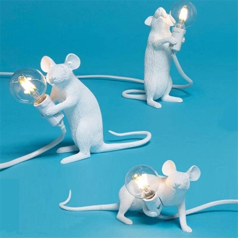 Table lamp with mouse motif