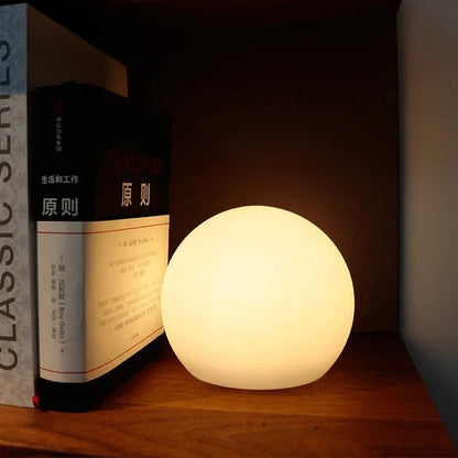 Skanto | AuraBall - Dynamic LED Lamp - Changing Colors - Unique Atmosphere