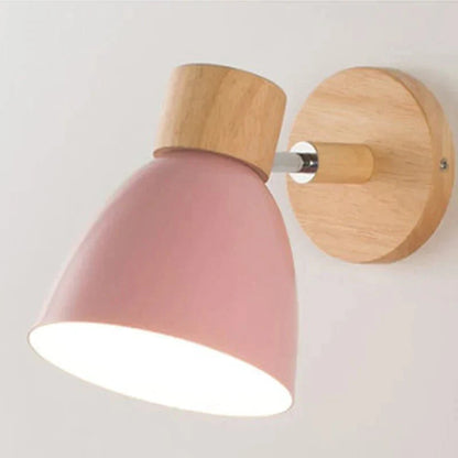Skanto | Elegant Wooden Wall Lamp - Modern and Warm Design