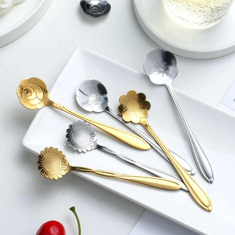Skanto | 8-Piece Stainless Steel Teaspoon Set with Floral Design