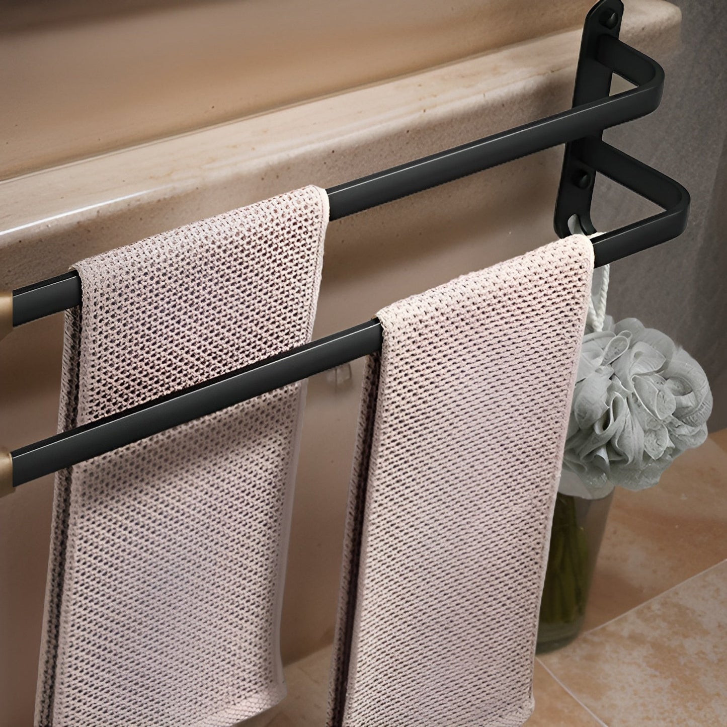 HangEase 3-tier wall-mounted towel rack – Aluminium space-saving design