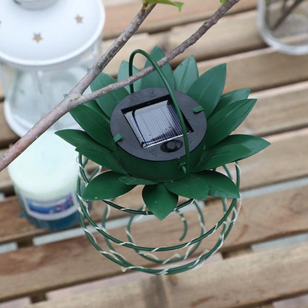BowLift | Pineapple-Shaped Solar Lamp - SolarPine