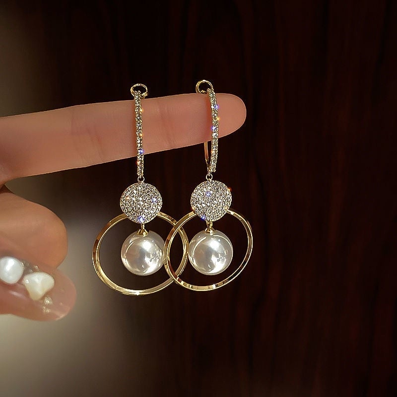 Skanto | Luxury Earrings with Pearls and Zirconia - Amelise