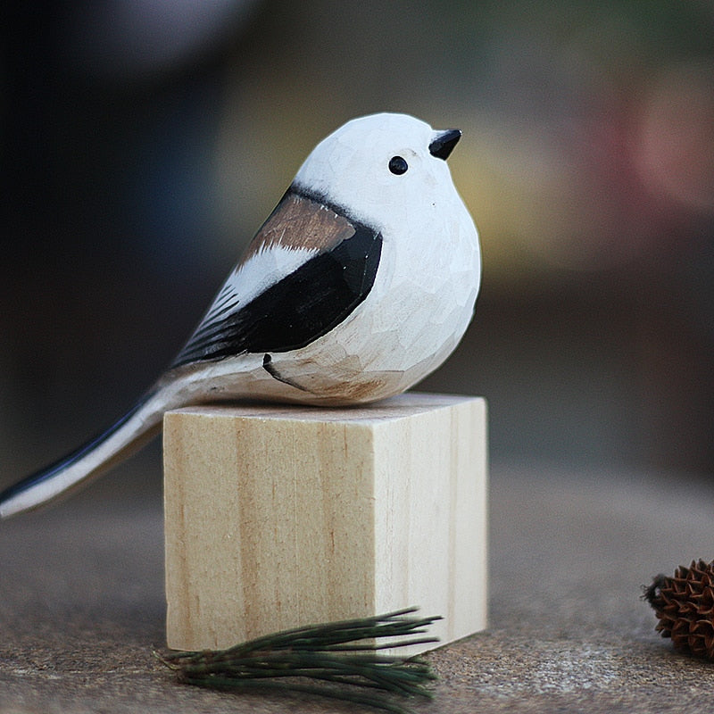 Skanto | NordicFeathers - Elegant Wooden Bird Sculptures