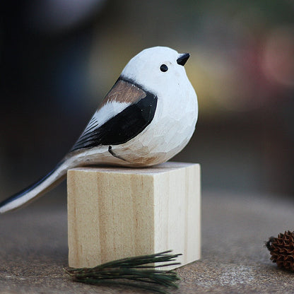 Skanto | NordicFeathers - Elegant Wooden Bird Sculptures