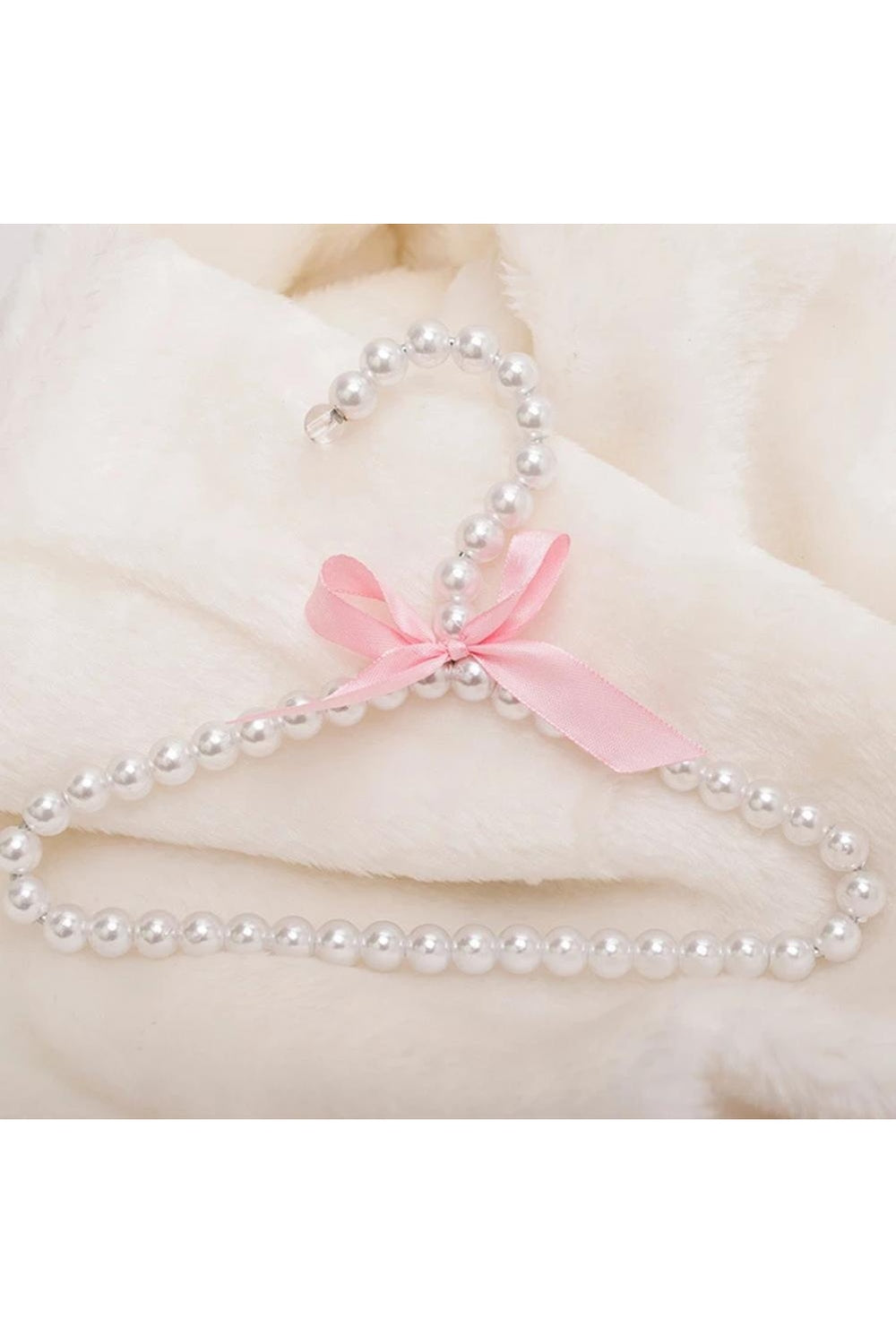 Pearl clothes hanger | Bowlift