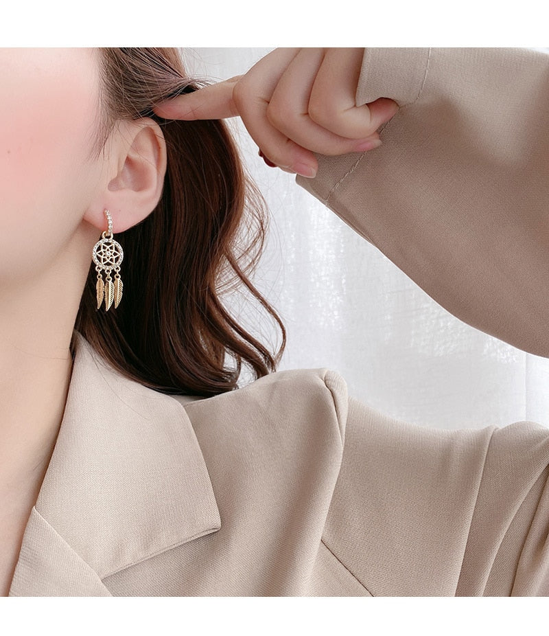Evani️ | Elegant Refinement with 14-karat Gold Earrings