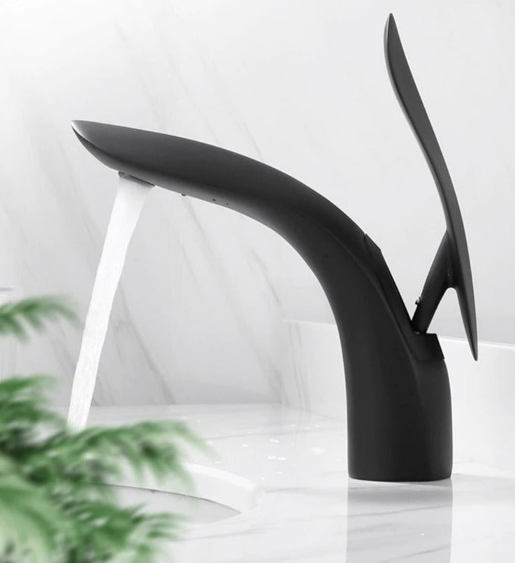 Skanto | Luxurious Modern Bathroom Faucet
