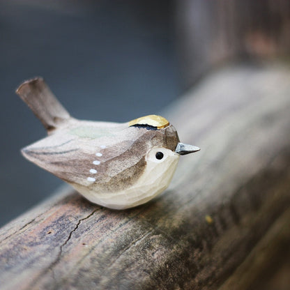 Skanto | NordicFeathers - Elegant Wooden Bird Sculptures