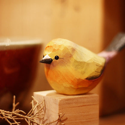 Skanto | NordicFeathers - Elegant Wooden Bird Sculptures
