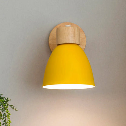 Skanto | Elegant Wooden Wall Lamp - Modern and Warm Design