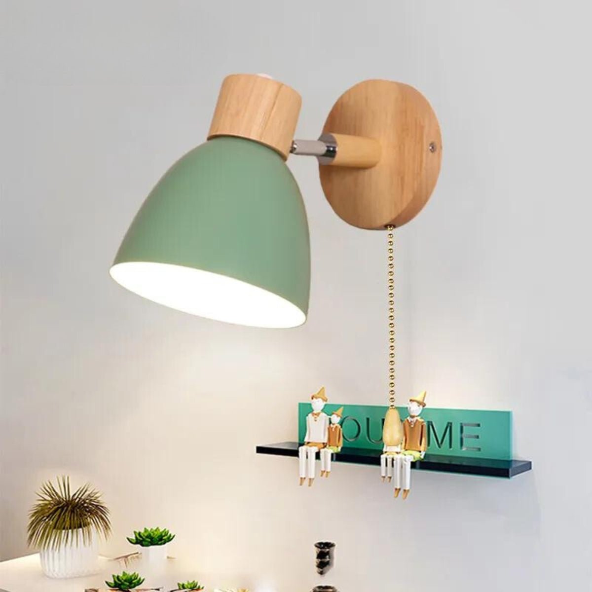 Skanto | Elegant Wooden Wall Lamp - Modern and Warm Design