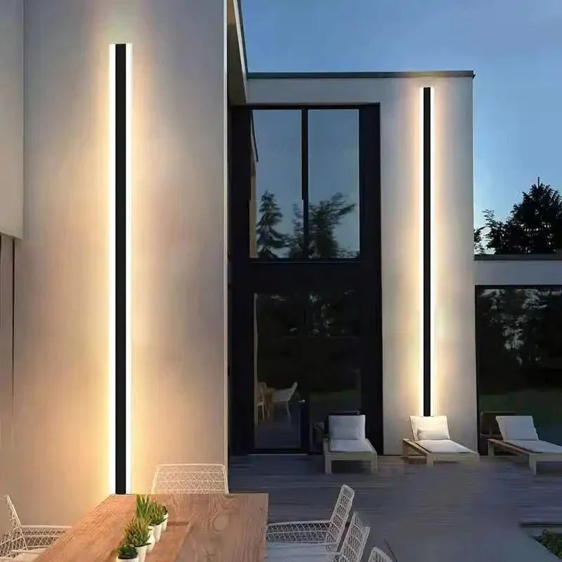 BowLift | Smart LED Outdoor Wall Light with Light Sensor – Remote Control & Dimmable Features