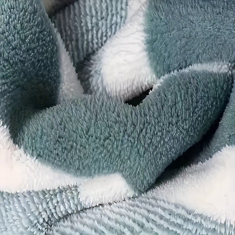 Skanto | VeluSoft 8-Piece Coral Fleece Towel Set