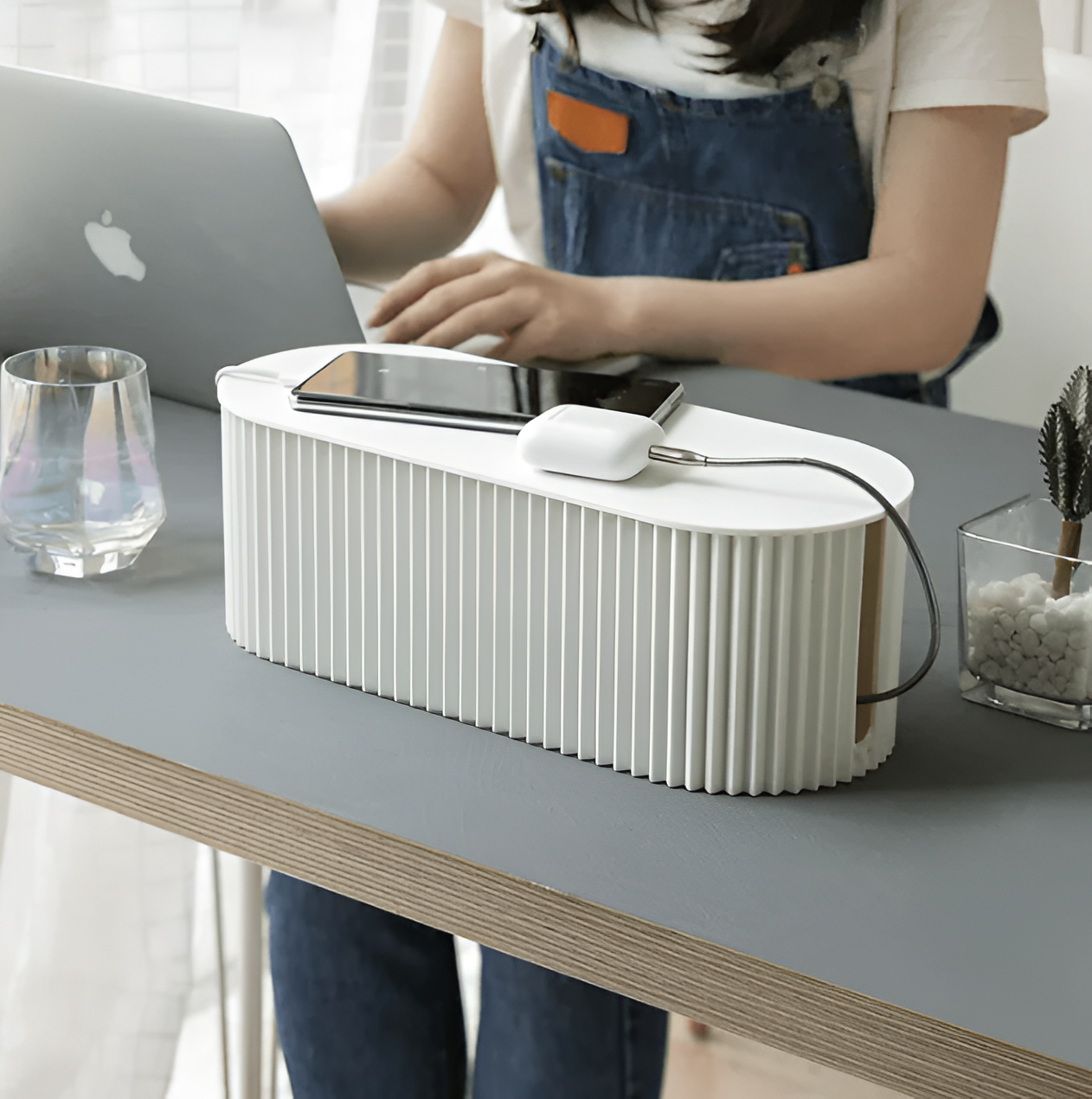 BowLift | Elegant Cable Organiser Box – Minimalist Cable Storage in Soft Macaron Colours