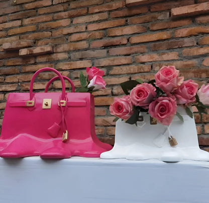 Frendorf | LuxuPurse Vases - Stylish Floral Purse Vase made of Resin