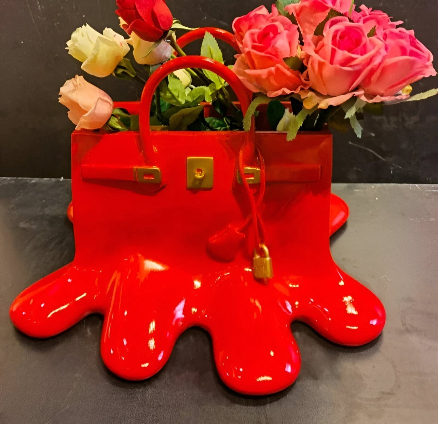Frendorf | LuxuPurse Vases - Stylish Floral Purse Vase made of Resin