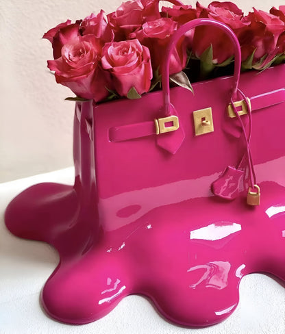 Frendorf | LuxuPurse Vases - Stylish Floral Purse Vase made of Resin