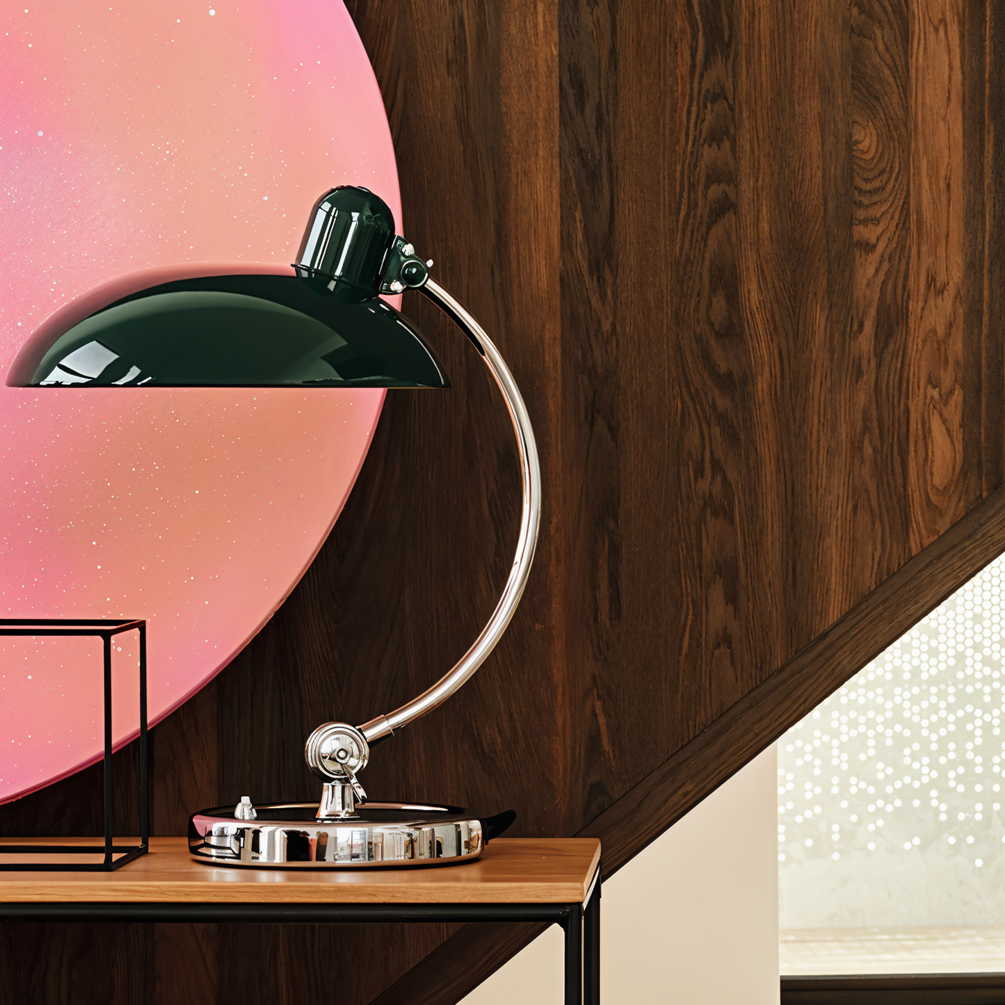 BowLift | Adjustable Vintage Desk Lamp made of Iron – Virella