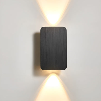 Kalsten | Elegant LED wall lamp in minimalist design for your home