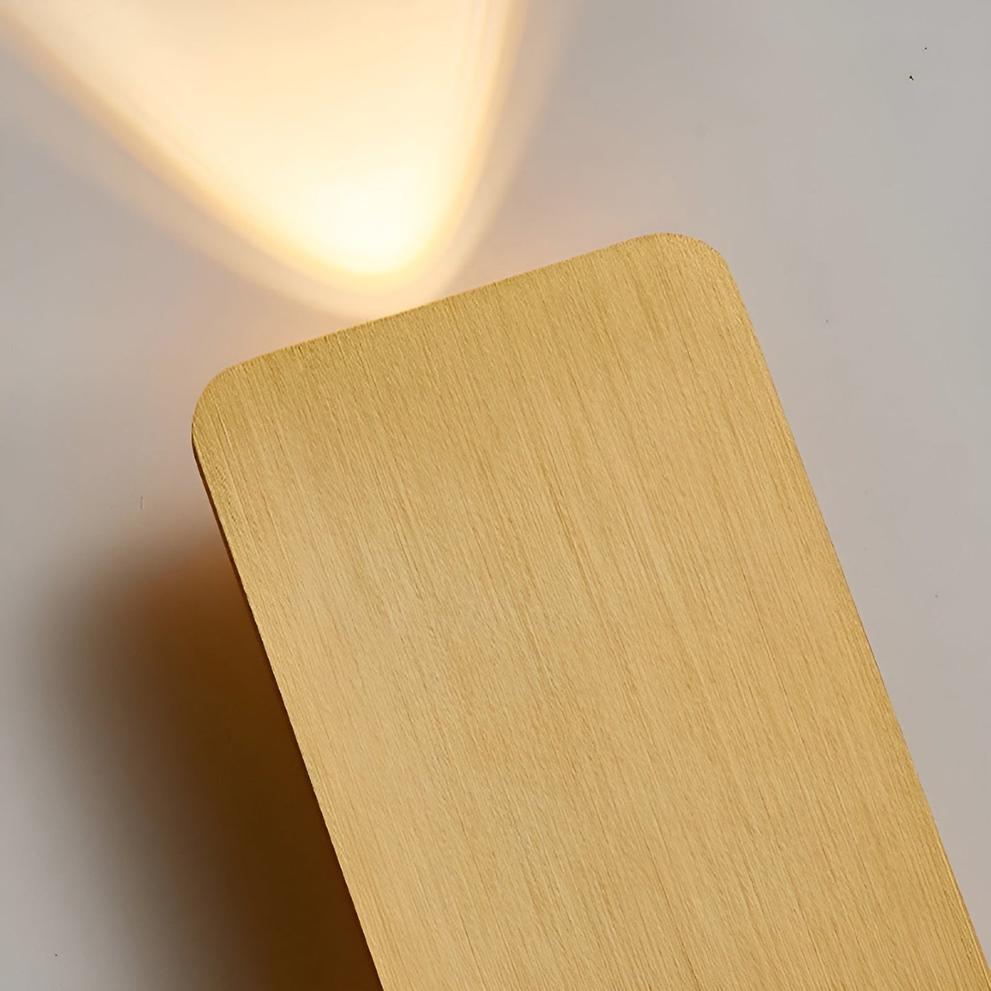 Skanto | Luxury Scandinavian LED Wall Lamp - Elegant Lighting for Any Room