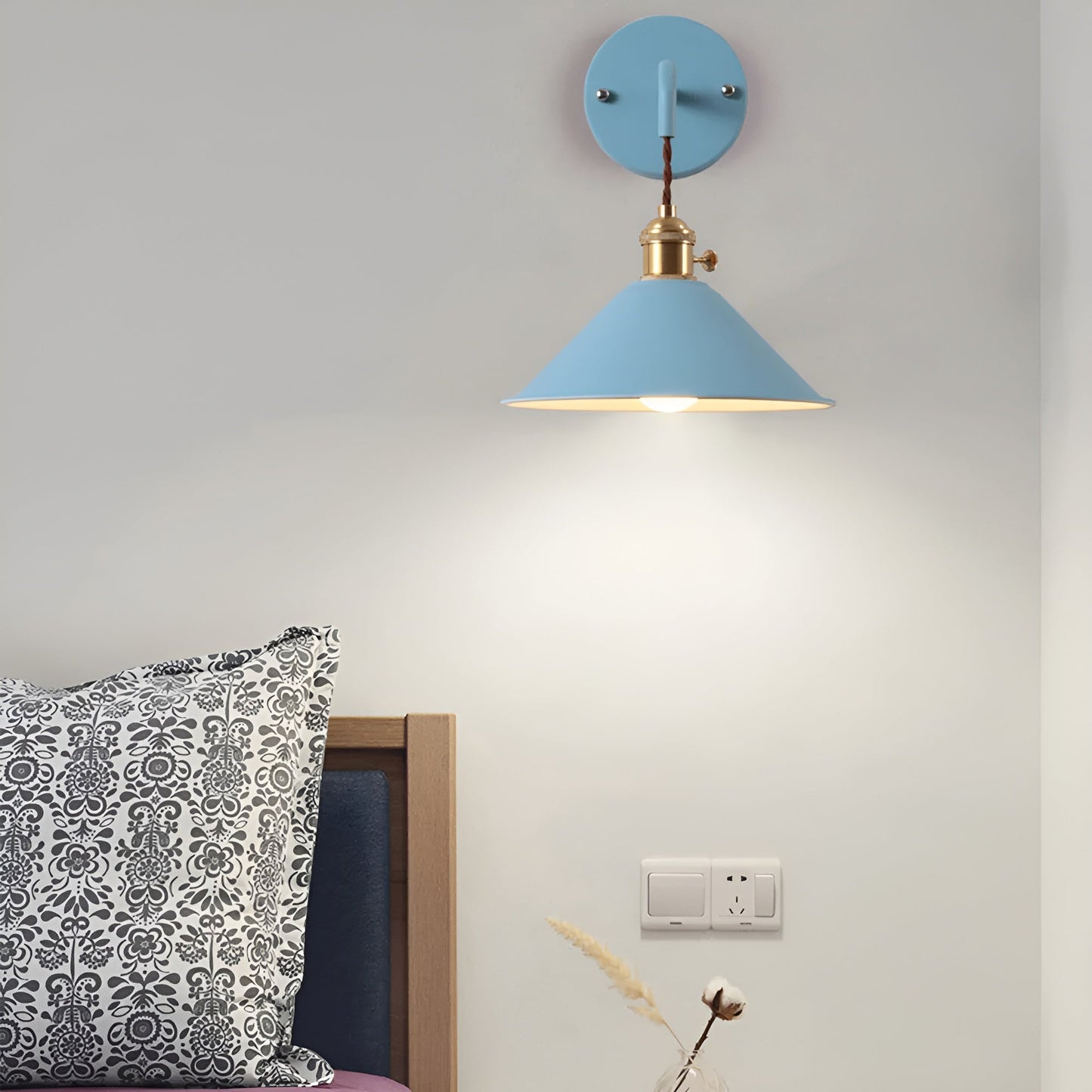 Skanto | Retro Vintage Wall Lamp - Vintage-Inspired Cone Metal Wall Lamp