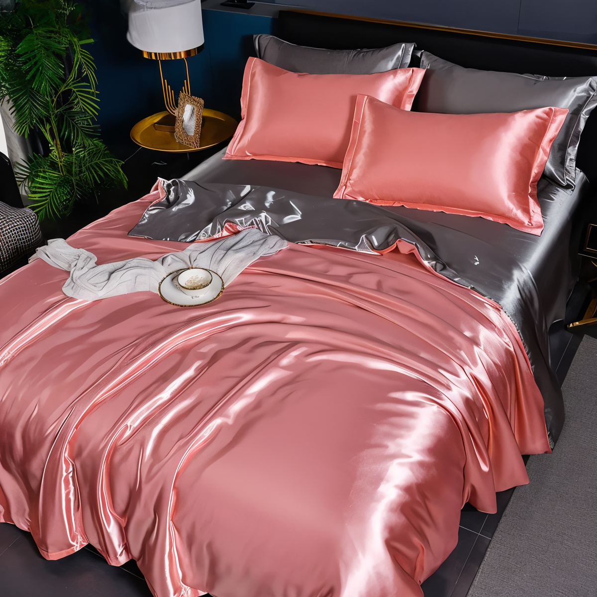 BowLift | PLUSHORA - SilkCloud Duvet - Premium Breathable Silk Bedding