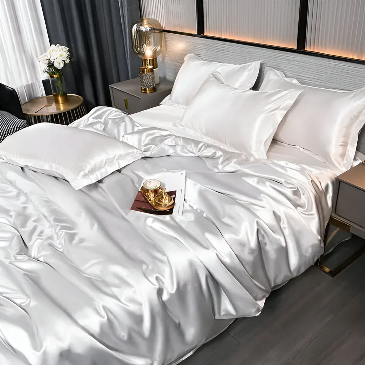 BowLift | PLUSHORA - SilkCloud Duvet - Premium Breathable Silk Bedding