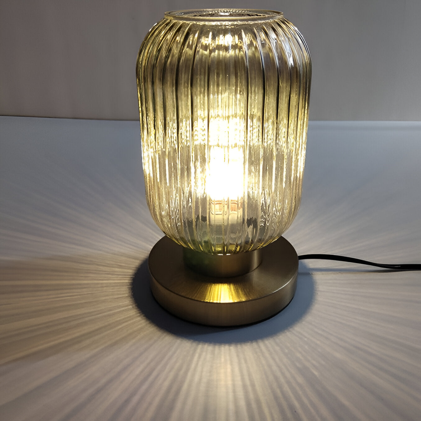 Skanto | Nordic Table Lamp with Ribbed Glass