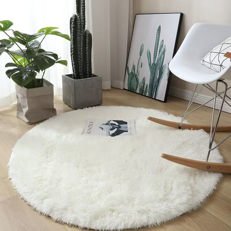 Cozy, soft, round rug