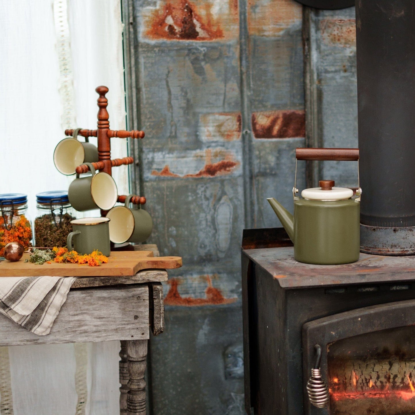 Skanto | Enamel 2-Tone Kettle