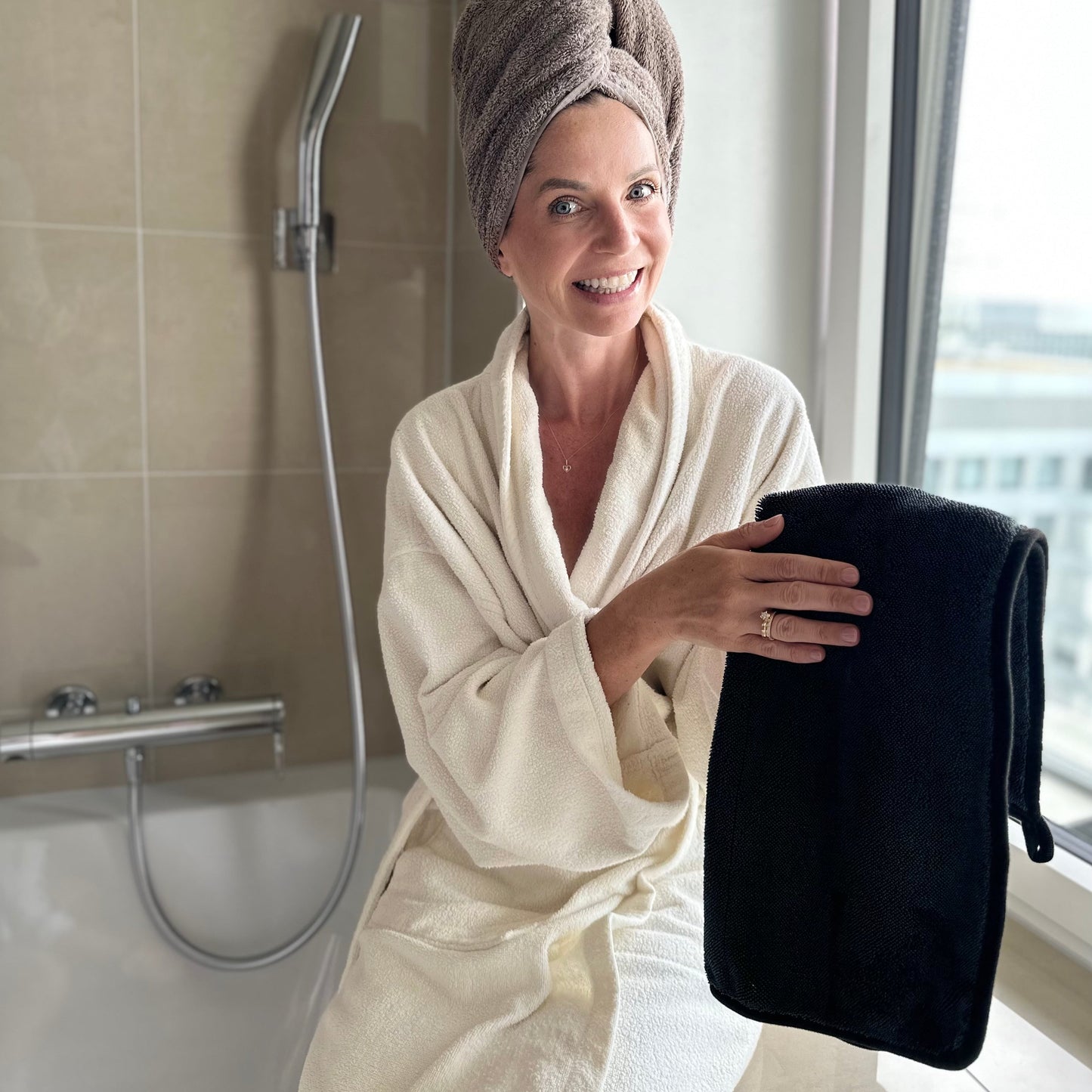 Sandsberg - XXL Bath towel for drying (40x60cm)