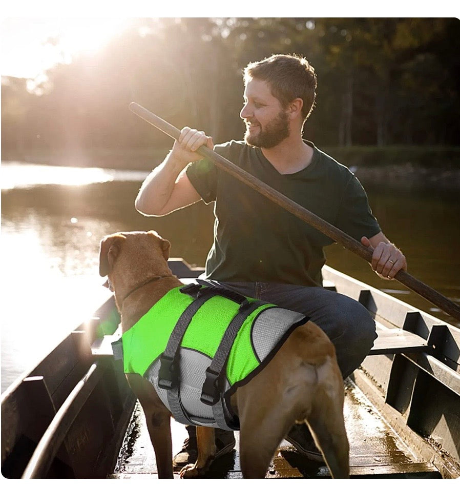 Skanto | WagLife - Reflective Floating Dog Life Vest (Adjustable)