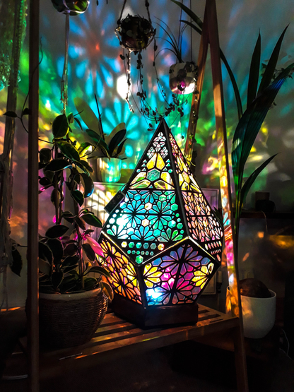 Stained Glass Style LED Table Lamp - LumiAura | Karnz