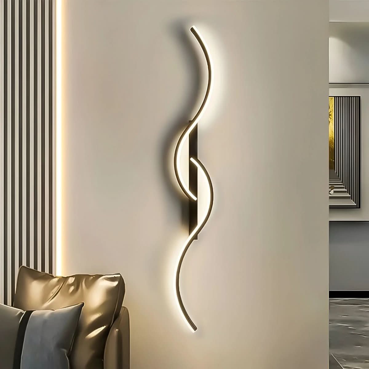 Skanto | Modern Curved LED Wall Lamp with Dynamic Design