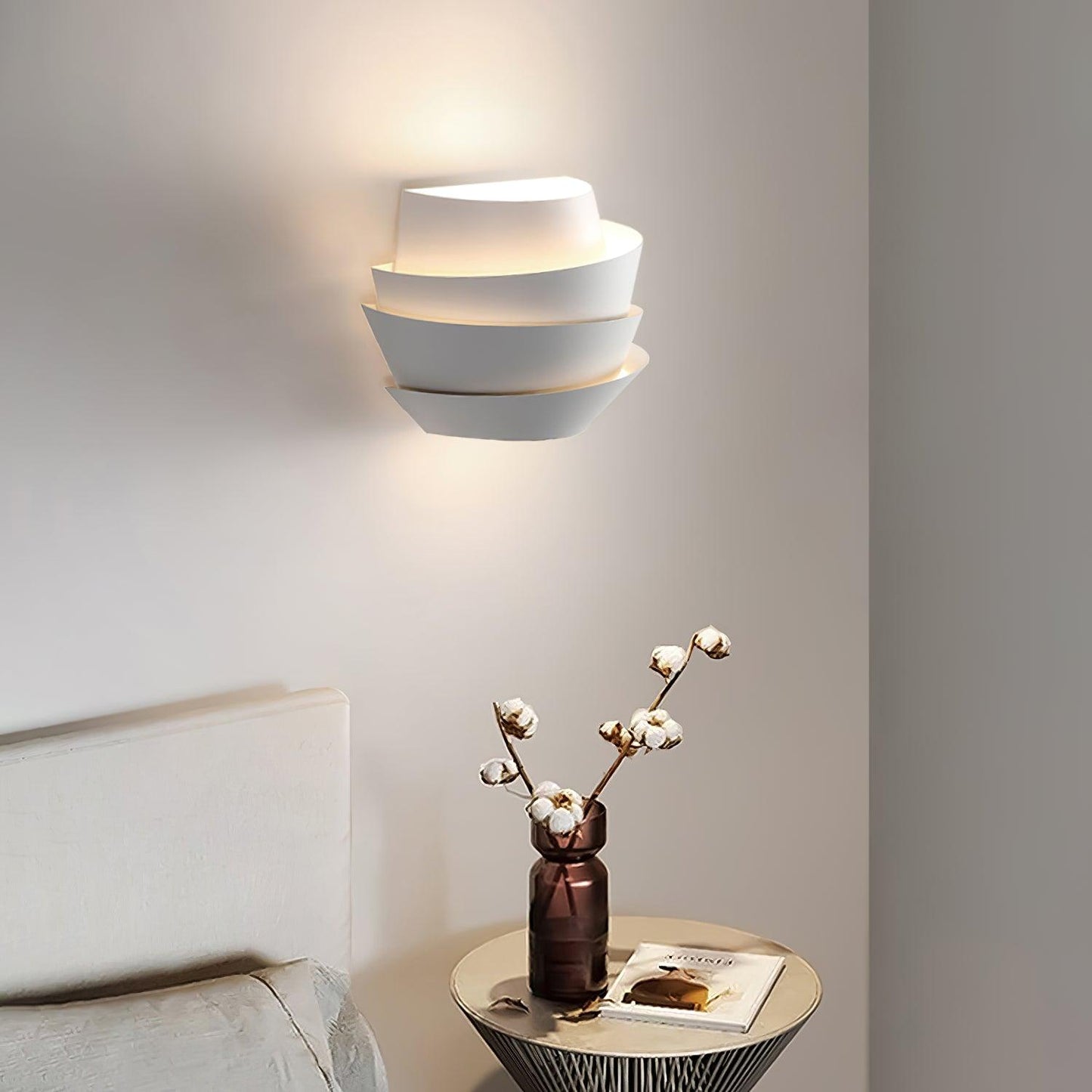 Skanto | SoleilGlow – French Sunlight-Inspired Wall Lamp for Light-Filled Rooms