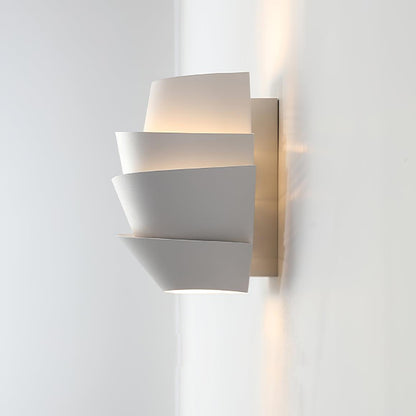 Skanto | SoleilGlow – French Sunlight-Inspired Wall Lamp for Light-Filled Rooms